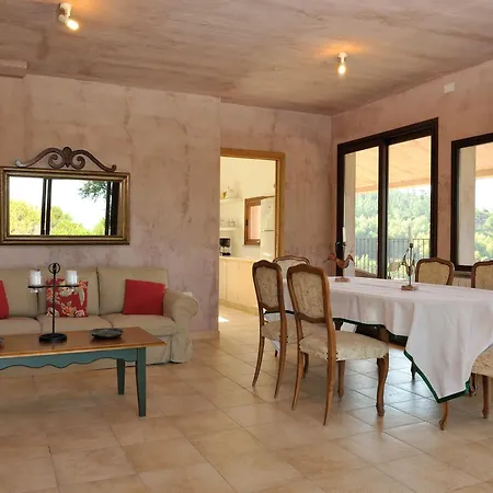Le Rocce Fiorite Casa vacanze Is Molas