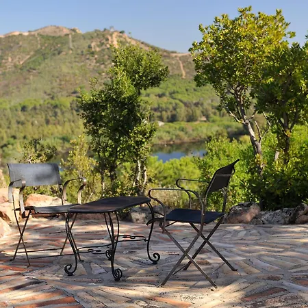 Holiday home Le Rocce Fiorite Is Molas